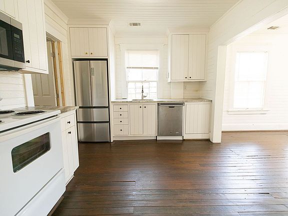 4th image of 764 E Waldburg St