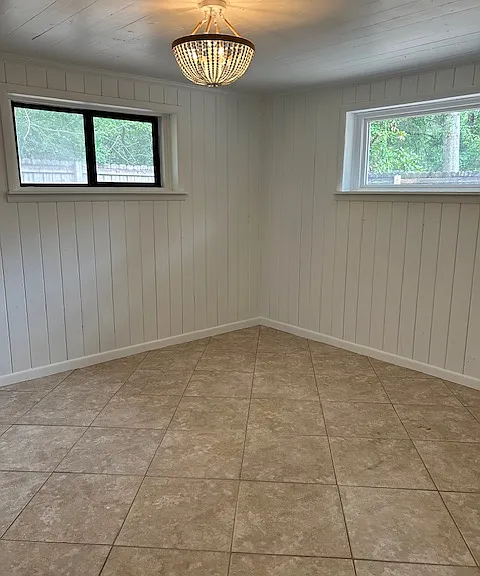 419 E Canal Dr — Photo 5