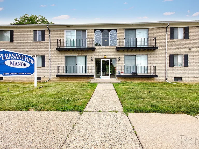 Pleasantview Manor Apartments — Photo 27