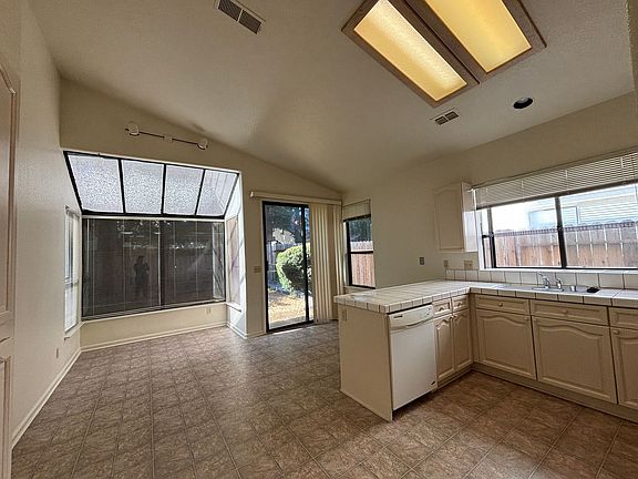 5th image of 4909 Felicia Way