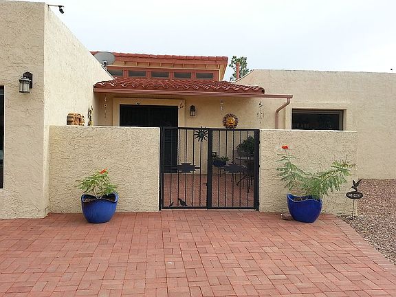 Courtyard & Main Entry
