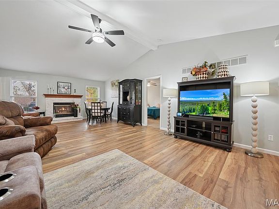 5th image of 22 Biloxi Ct
