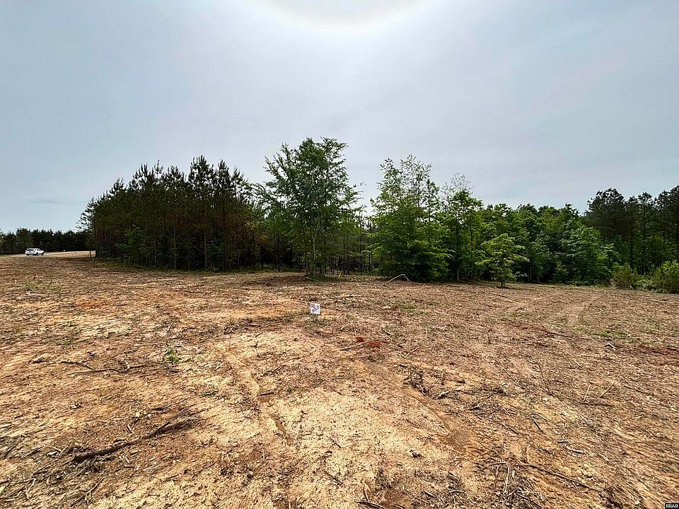 1st image of 86 Evergreen Dr