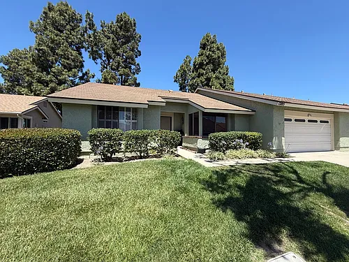 17105 Village 17 Photo 1