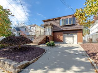 236 Cortelyou Ave, Staten Island, NY 10312