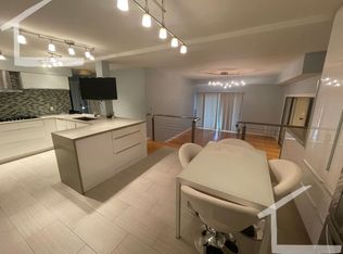 57 Broadlawn Park APT 16, Chestnut Hill, MA 02467