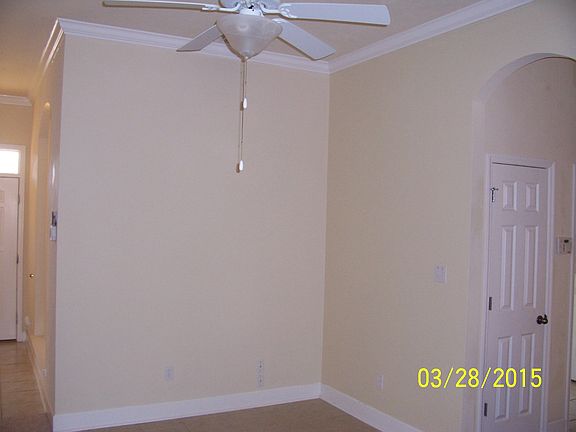 3rd image of 5583 Hampton Hill Cir