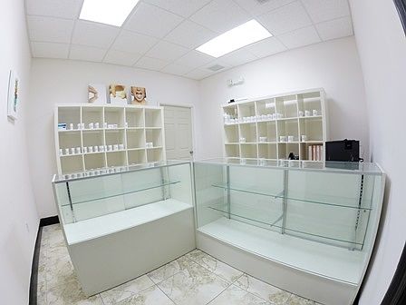 5th image of 10200 NW 25th St Ste 114