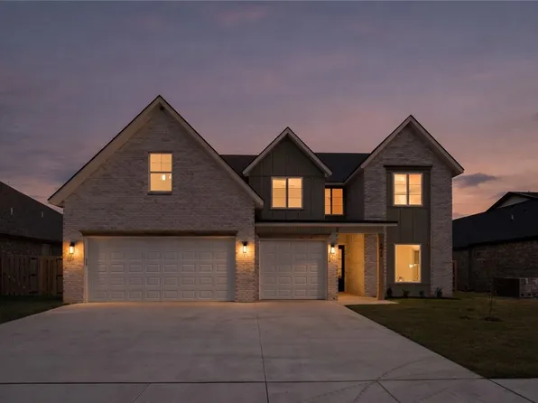 1860 Peacock Rd, Centerton, AR 72719