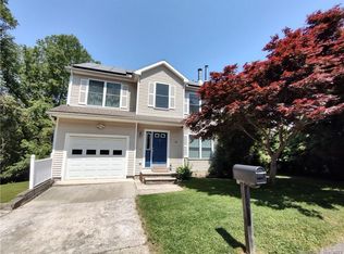 101 Cranston Ave, Shelton, CT 06484