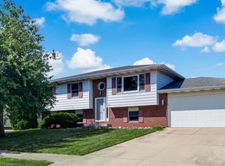 1456 W 97th Ave, Crown Point, IN 46307