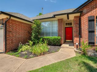 705 Harrier Hawk, Edmond, OK 73003