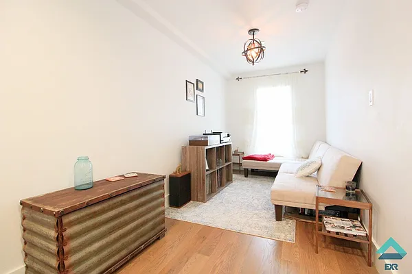 Rented by EXR | media 15