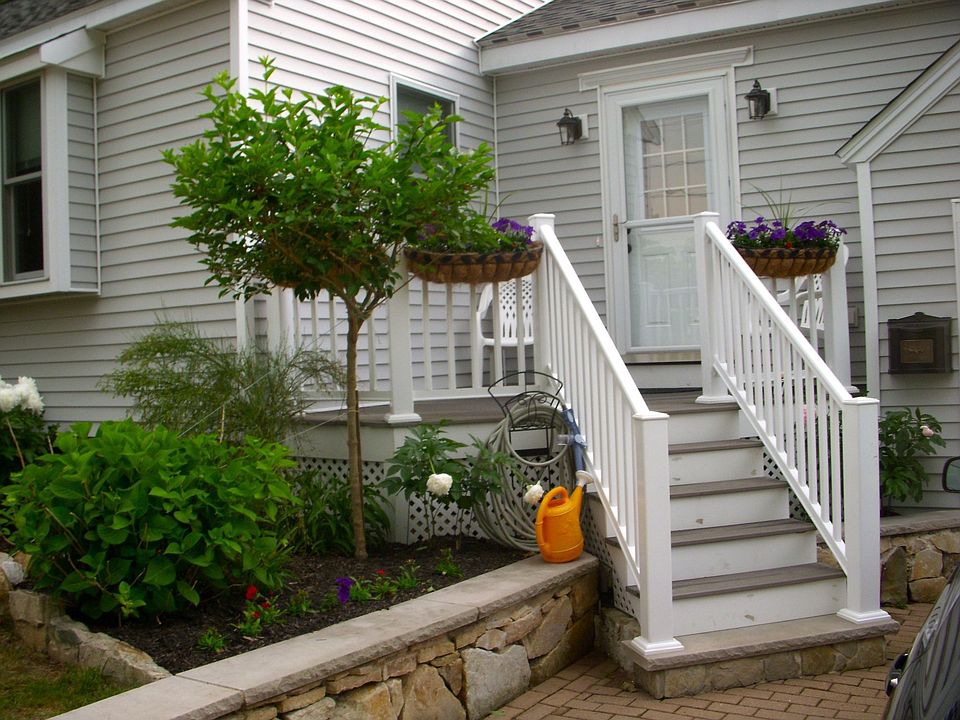 1st image of 14 Roosevelt Pl