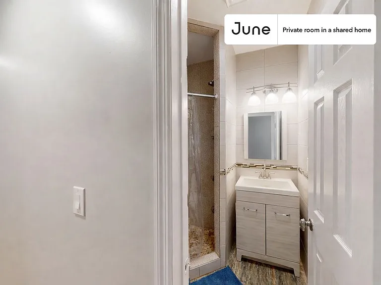 362 Parkside Ave #B — Photo 10