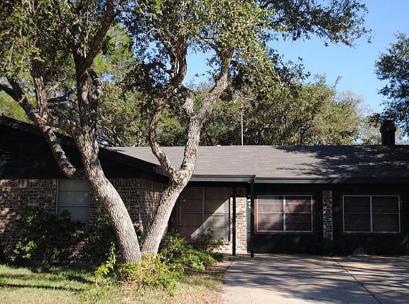 2nd image of 238 Ivy Ln
