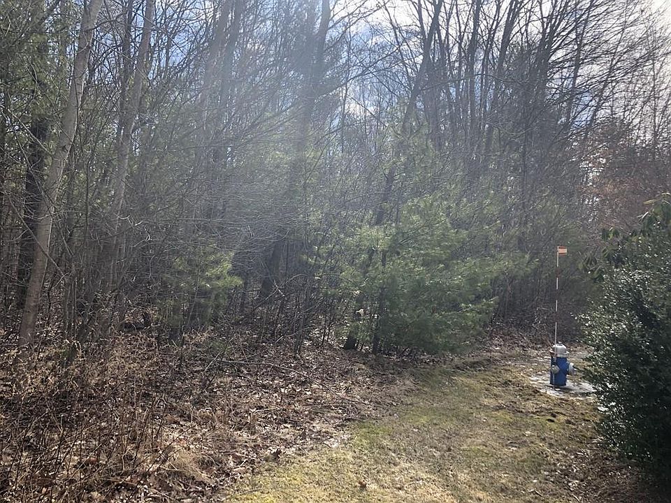 2nd image of 17 Villa Dr