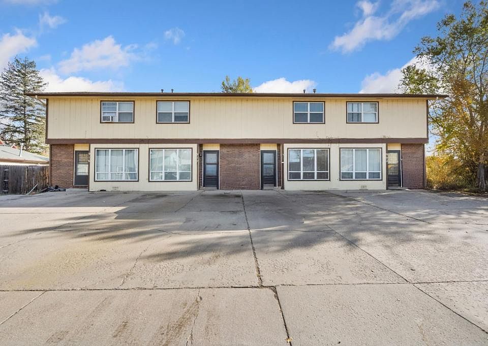 1st image of 906 Hersinger Pl