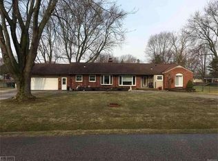 39041 Hazel St, Harrison Township, MI