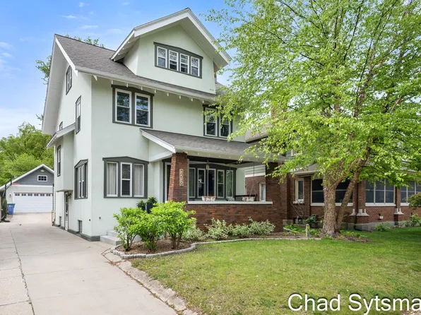 1216 Thomas St SE, Grand Rapids, MI 49506