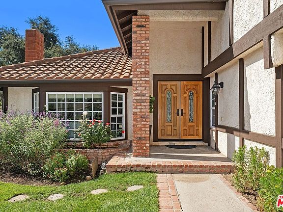 2nd image of 10434 Windtree Dr