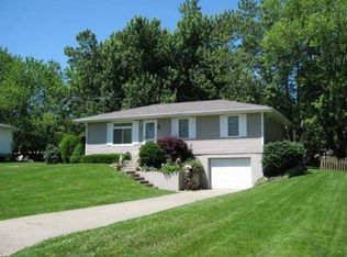 410 S Catalpa St, Savannah, MO 64485