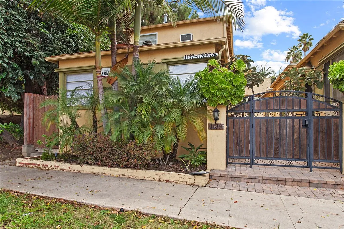1 bed, 665 sqft, $2,450 — Photo 1