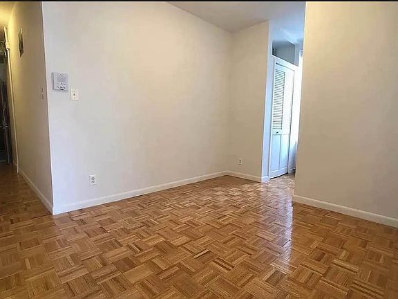 5th image of 164 Mott St Floor 3