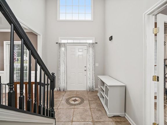 5th image of 1098 Copper Creek Dr