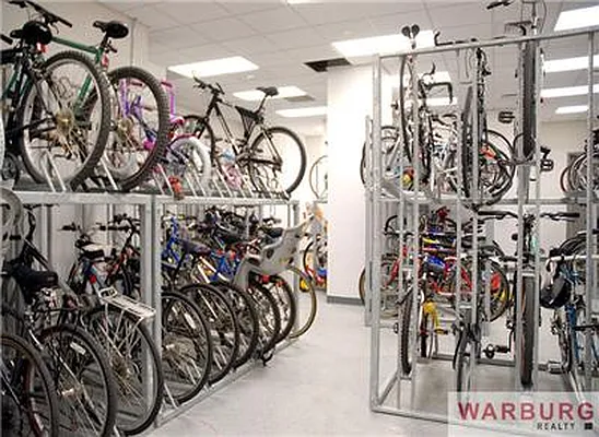 Sold by Warburg | media 17