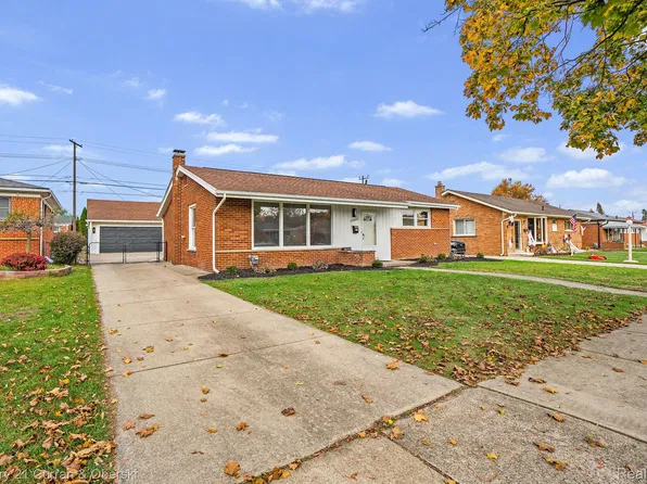 35488 Hathaway St, Livonia, MI 48150
