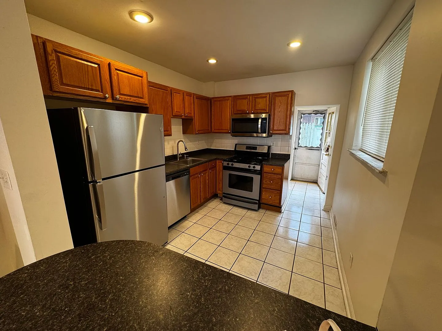 Updated Rowhome in South Philly — Photo 4
