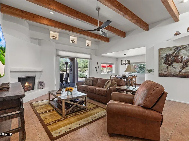 1816 E Eagle Claw Dr — Photo 6