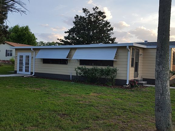 2nd image of 702 Turnberry Ln