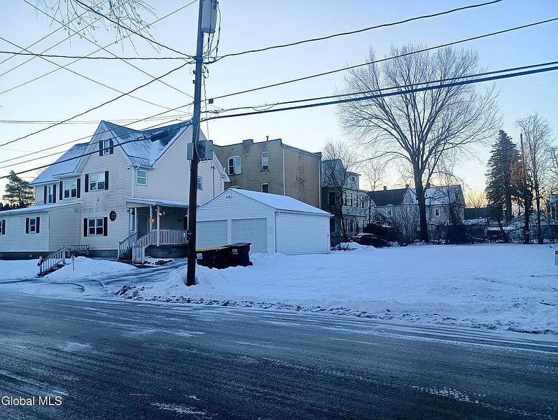 2nd image of 321 N 4th Avenue
