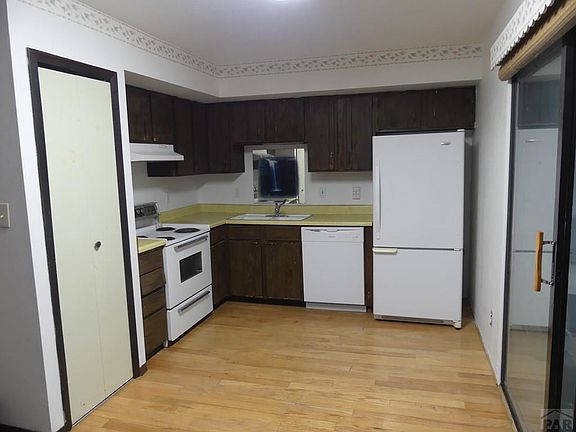 4th image of 3828 Farabaugh Ln
