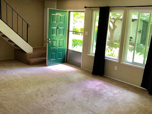 4th image of 8899 Salmon Falls Dr APT B