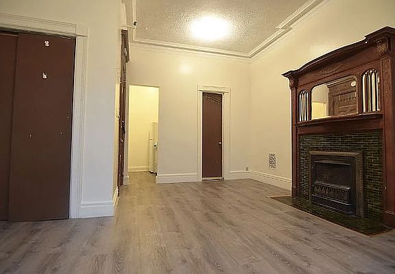 4th image of 1140 Bergen St #2