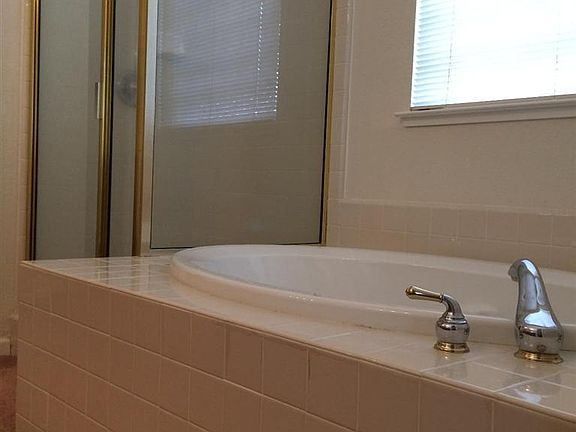 5th image of 8012 Bothwell Dr