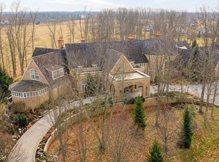 545 Bristol Dr, Aurora, OH 44202