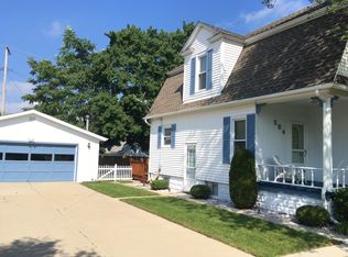 584 Myrtlewood St, Marysville, MI 48040