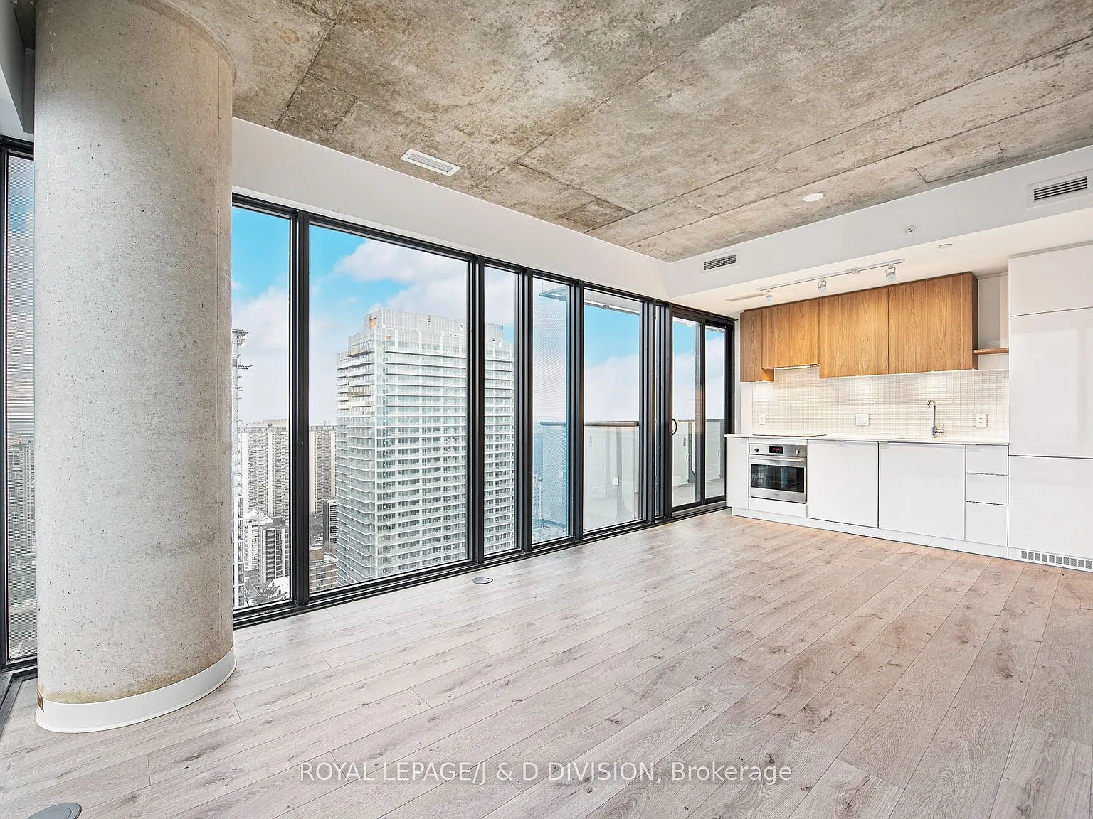 2 bed, $2,995 — Photo 4