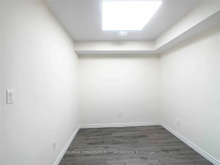 721 Danforth Ave #2A — Photo 7