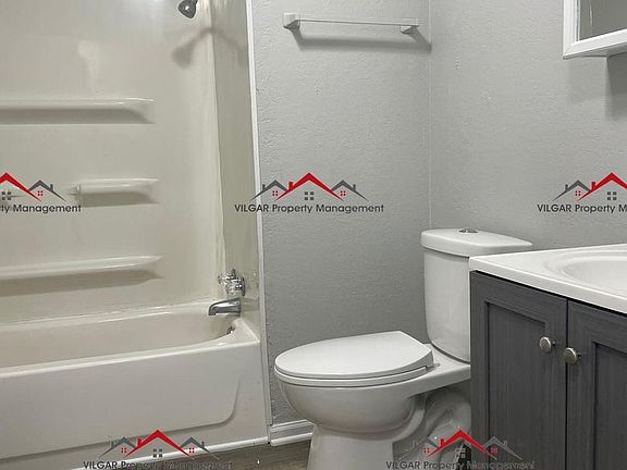 4th image of 9-11 McKinley St #9