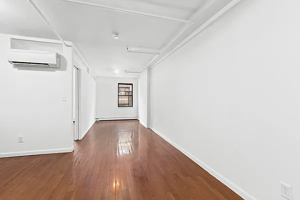 Rented by Douglas Elliman | media 21