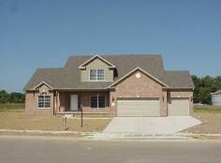 90 Sapphire Point, Morton, IL 61550