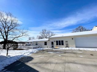 9035 N Shore Dr, Bremen, IN