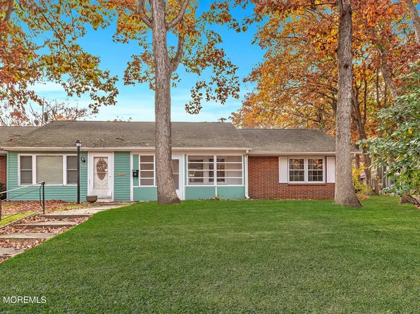 63D Buckingham Drive, Lakewood, NJ 08701