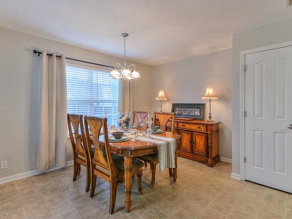 5th image of 805 Pantera Dr
