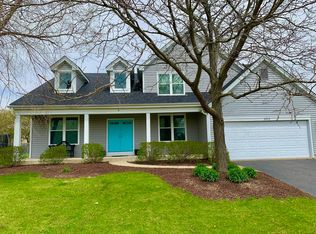 3312 Chestnut Dr, McHenry, IL 60051
